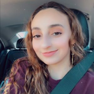 Meet your Posher, Fatima